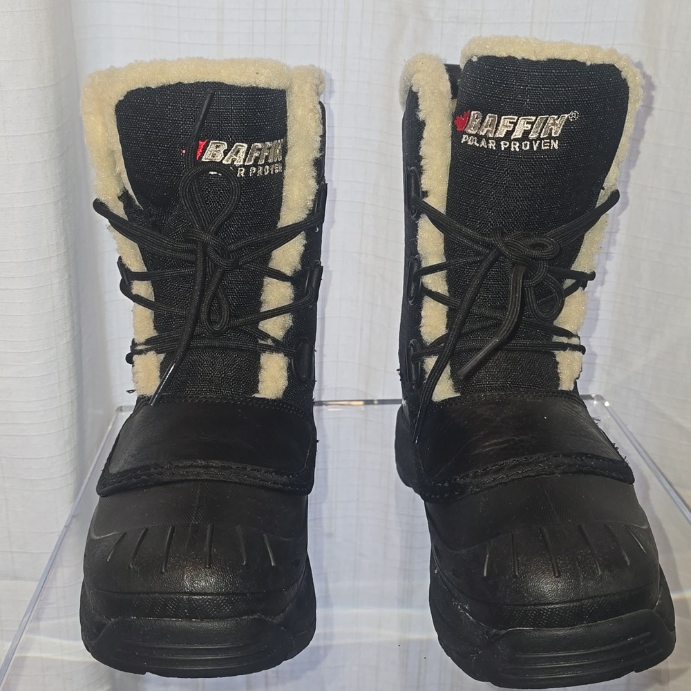 Baffin Black Tessa Boots with White Fur Trim Winter Boots - Picture 12 of 16